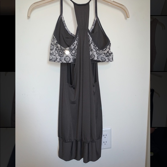 Lululemon Razorback Tank - Picture 2 of 3